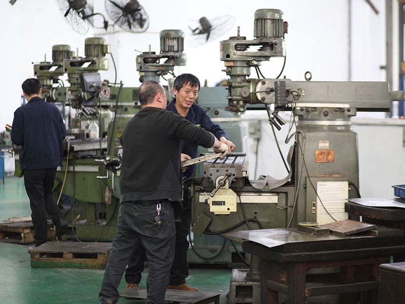 探究模具的（de）線切割加工技術