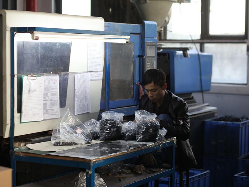 如何減少模具加工缺陷（xiàn）